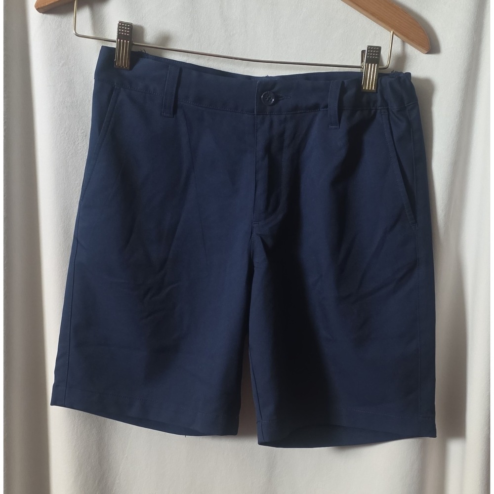 Puma youth boys navy performance shorts. Size large (13-14Y), made in Vietnam.